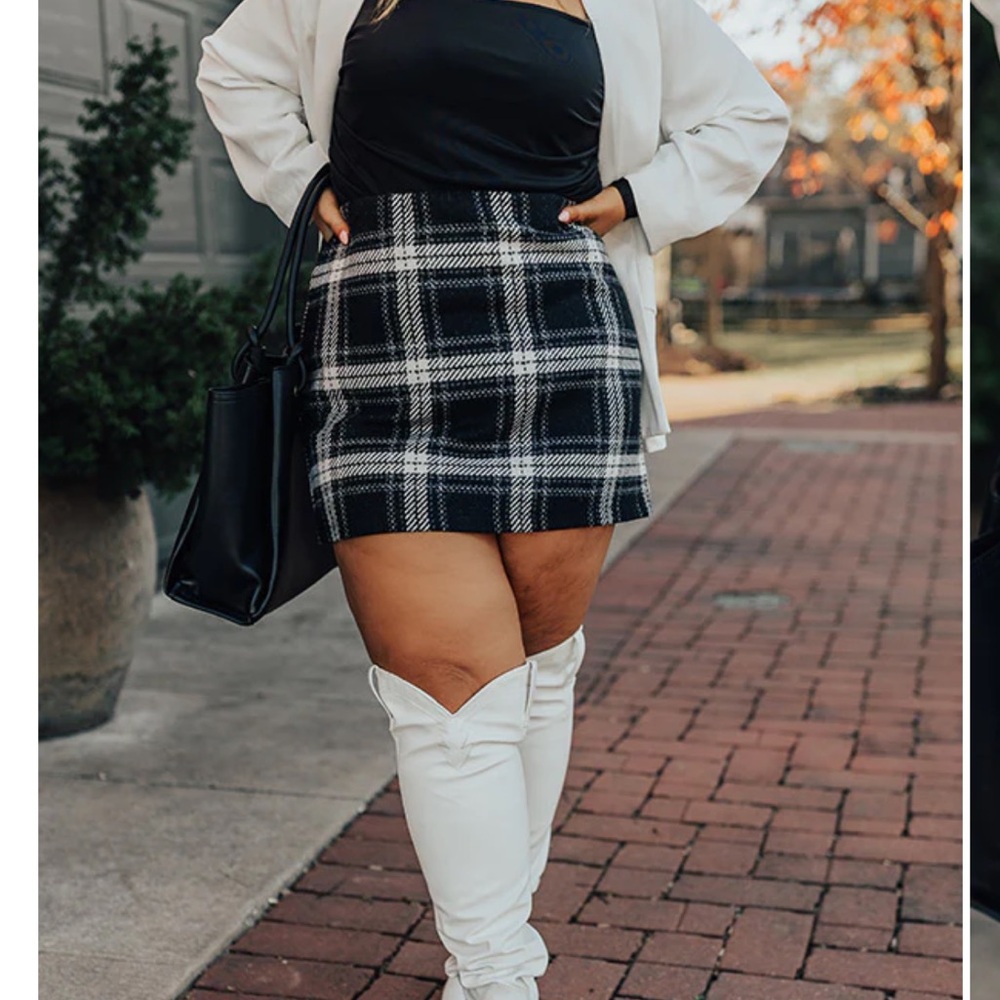 Impressions Black and White Mini Pencil Skirt